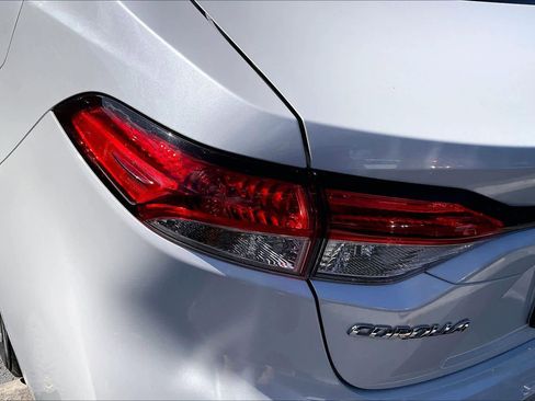 Used 2023 Toyota Corolla LE image 27
