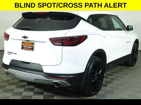 Used 2024 Chevrolet Blazer LT w/ Driver Confidence Package AWD/4WD image 10