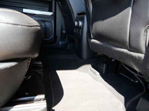 Used 2021 Ford Explorer XLT w/ Equipment Group 202A AWD/4WD image 12