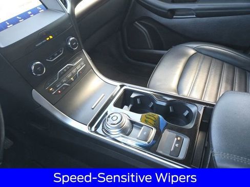 Used 2020 Ford Edge SEL w/ Cold Weather Package AWD/4WD image 31
