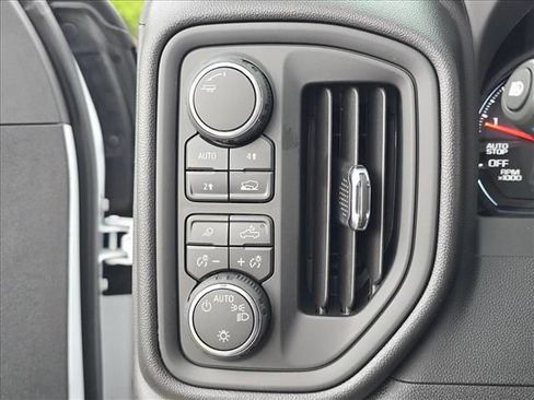 New 2026 Chevrolet Silverado 1500 W/T w/ WT Value Package AWD/4WD image 18