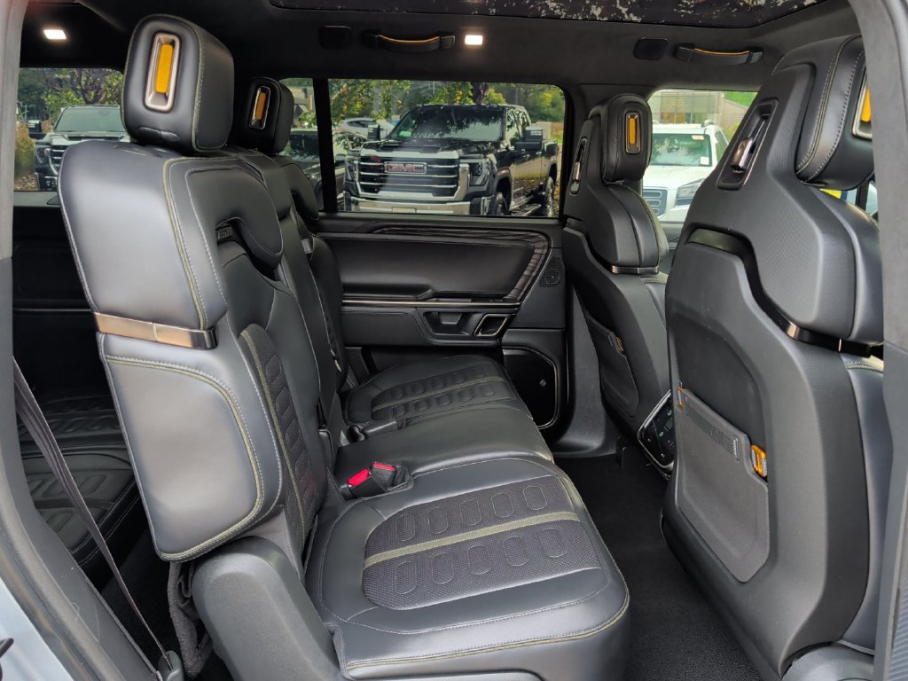 Used 2024 Rivian R1S Adventure Quad AWD/4WD image 35
