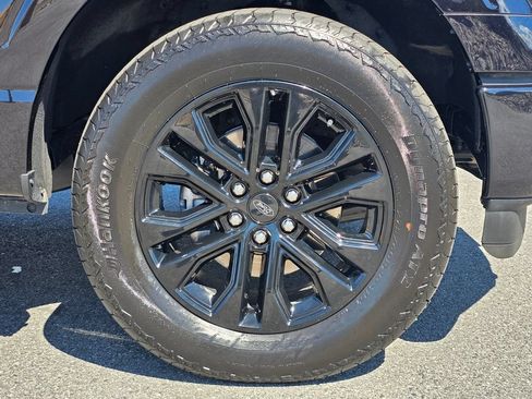 Used 2025 Ford F150 Lariat AWD/4WD image 16