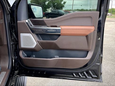 Used 2025 Ford F150 King Ranch w/ FX4 Off-Road Package image 29