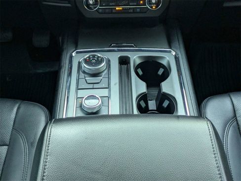 Used 2020 Ford Expedition XLT w/ Equipment Group 202A image 20