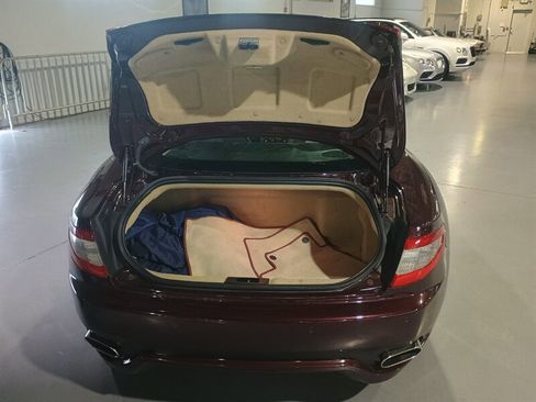Used 2011 Maserati GranTurismo S image 38