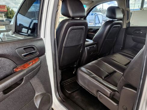 Used 2010 Chevrolet Silverado 2500 LTZ AWD/4WD image 17