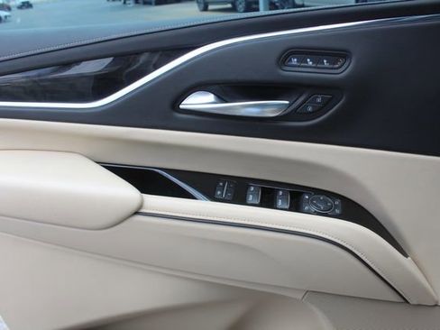 Used 2023 Cadillac Escalade Premium Luxury w/ LPO, Floor Liner Package AWD/4WD image 40