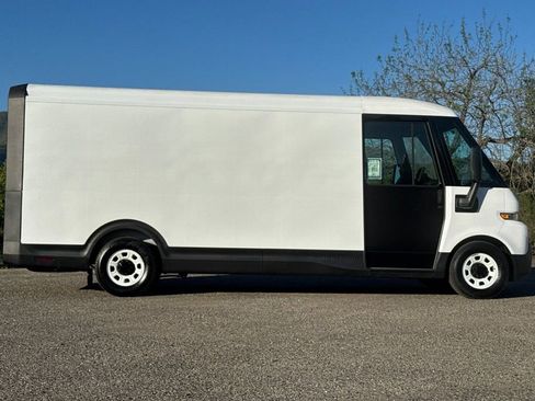 Used 2023 Chevrolet Brightdrop 600 w/ Active Safety Package 2 image 3