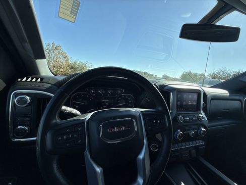 Certified 2022 GMC Sierra 2500 SLT w/ SLT Preferred Package image 16