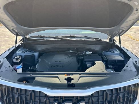 New 2025 Kia Telluride LX image 32