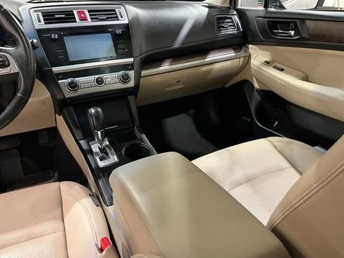 Used 2016 Subaru Outback 2.5i Limited image 20