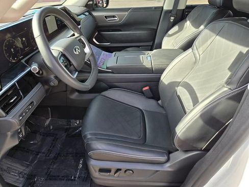 Used 2025 INFINITI QX80 Luxe RWD image 10