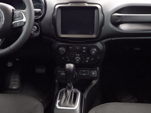 Certified 2023 Jeep Renegade Latitude w/ Sun/Sound Group AWD/4WD image 25