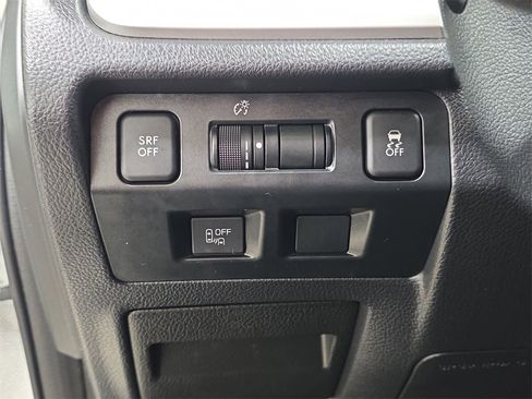 Used 2016 Subaru Crosstrek 2.0i Premium image 25