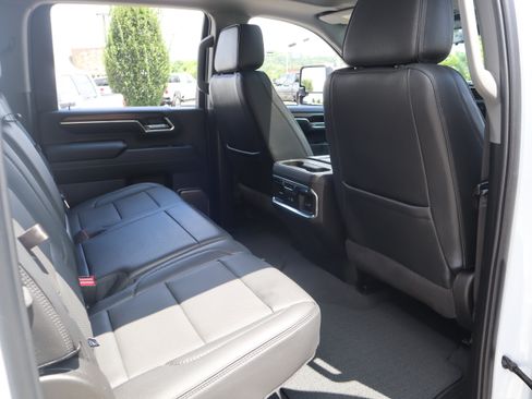 Used 2024 GMC Sierra 2500 Denali w/ Denali Reserve Package AWD/4WD image 30