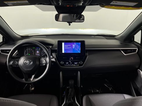 Used 2025 Toyota Corolla Cross AWD Hybrid image 19