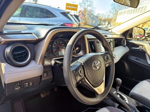 Used 2015 Toyota RAV4 XLE AWD/4WD image 12