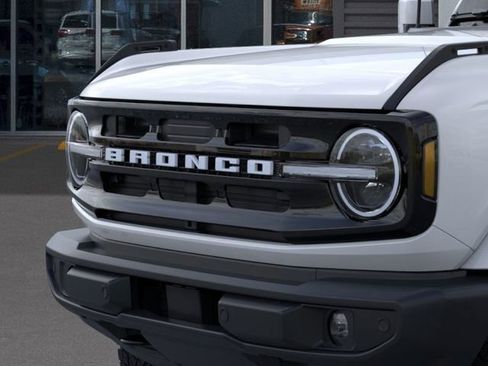 New 2026 Ford Bronco Outer Banks AWD/4WD image 19