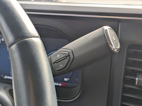 Used 2024 Ford F450 Limited image 28