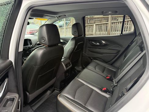 Used 2022 GMC Terrain AT4 AWD/4WD image 5