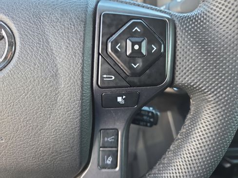 Certified 2023 Toyota Tacoma TRD Off-Road image 27