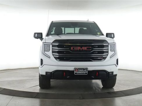 Used 2025 GMC Sierra 1500 AT4 w/ Technology Package AWD/4WD image 12