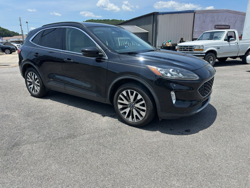 Used 2020 Ford Escape Titanium AWD/4WD image 9