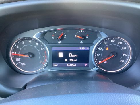 Used 2023 GMC Acadia SLT image 23