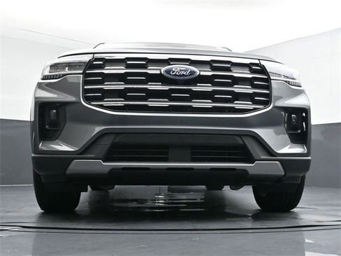 New 2026 Ford Explorer Active w/ Active Comfort Package image 25