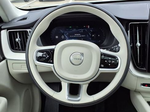 New 2026 Volvo XC60 B5 Ultra w/ Climate Package image 21