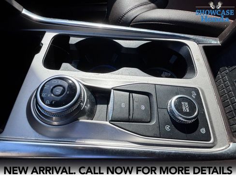 Used 2021 Ford Explorer King Ranch w/ Premium Technology Package AWD/4WD image 13