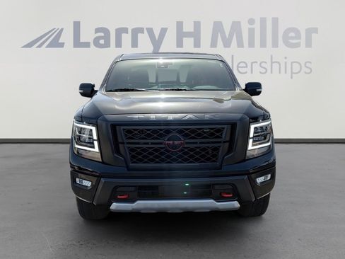 Used 2024 Nissan Titan PRO-4X w/ Pro-4x Convenience Package AWD/4WD image 9
