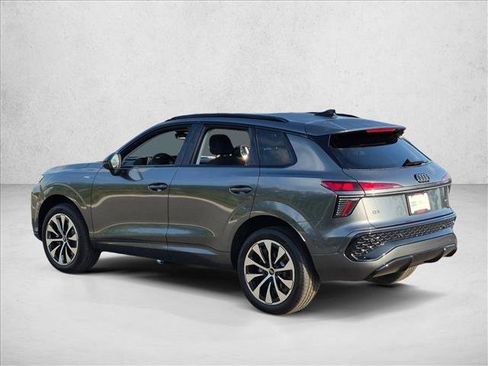 New 2026 Audi Q3 quattro 2.0T AWD/4WD image 7