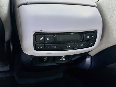 Used 2023 Hyundai Palisade Limited w/ Cargo Package FWD image 28