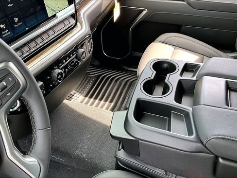 New 2026 Chevrolet Silverado 3500 LT w/ All Star Edition AWD/4WD image 8