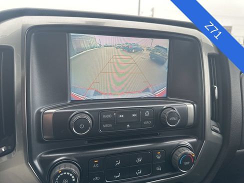 Used 2018 Chevrolet Silverado 1500 LT AWD/4WD image 16