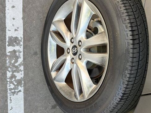 Used 2013 Hyundai Santa Fe Sport 2.0T AWD/4WD image 40