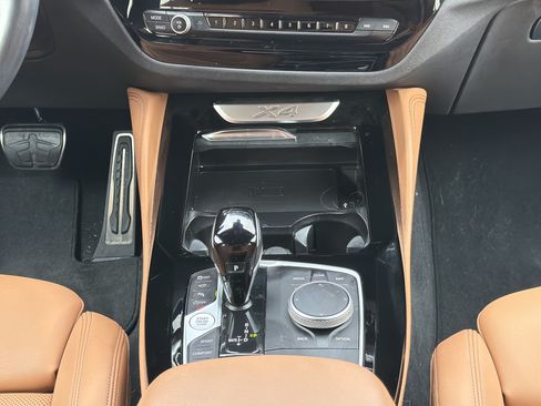 Used 2024 BMW X4 xDrive30i w/ Premium Package AWD/4WD image 6