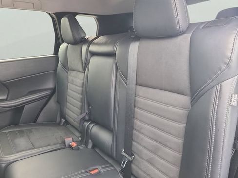Used 2024 Mitsubishi Outlander SE AWD/4WD image 7