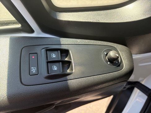 Used 2023 RAM ProMaster 2500 FWD image 14