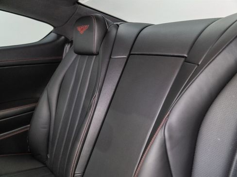 Used 2015 Bentley Continental GT image 25