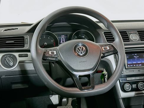Used 2016 Volkswagen Passat 1.8T S FWD image 17