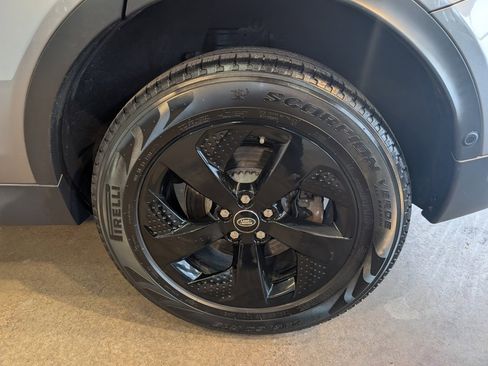 Used 2021 Land Rover Discovery Sport S image 9