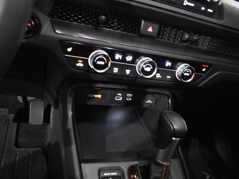 Certified 2025 Honda CR-V Sport image 23