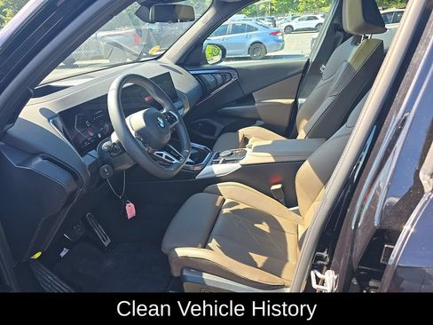 Used 2025 BMW X3 xDrive30i AWD/4WD image 4