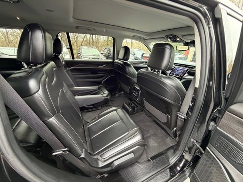 Used 2021 Jeep Grand Cherokee L Limited AWD/4WD image 11