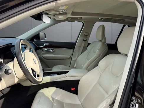 Used 2019 Volvo XC90 T6 Momentum w/ Advanced Package AWD/4WD image 16