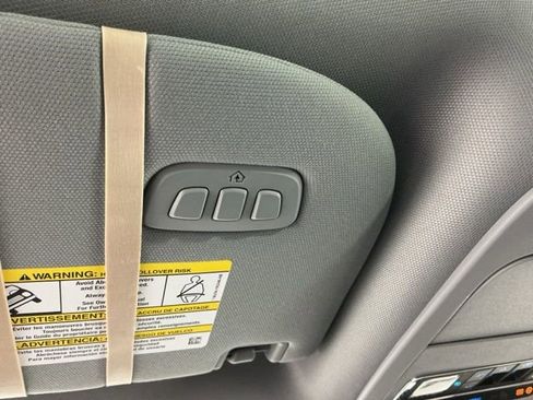 Used 2025 Ford F350 Lariat w/ Black Appearance Package image 26