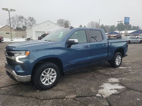 Certified 2024 Chevrolet Silverado 1500 LT image 3
